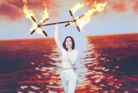 '미스트롯4' 비타오걸 충격적 불쇼! 상상 초월의 고난도 무대! "올림픽 개막식 수준"