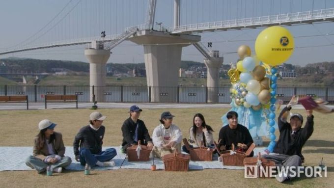 [SBS 런닝맨] 800회 맞은 '런닝맨', 지예은 열애설 최초 공개! '공식 썸남' 양세찬은?!