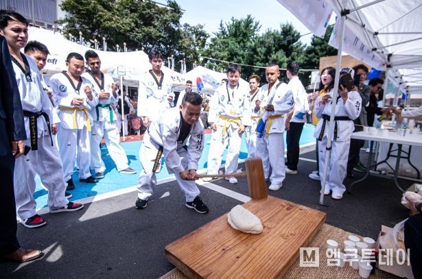 9월 국기원에서 열린 ‘외국인태권도 경연대회 및 한국전통문화 체험’ 행사. 10월31일 국기원은 ‘주한 외국인 태권도의 날’ 행사 등 굵직한 행사를 준비 중이다.