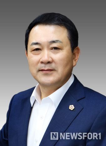 김시성 강원도의회 의장